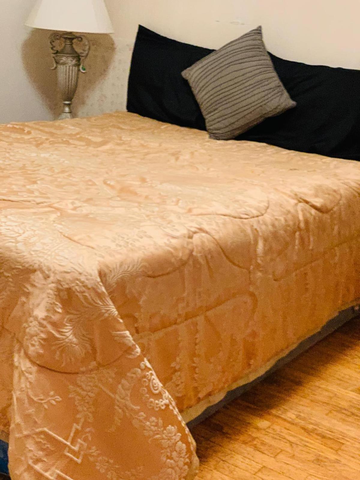 Cosy Romantic Stay In Surrey- Walking Distance From Guildford Town Centre Eksteriør billede